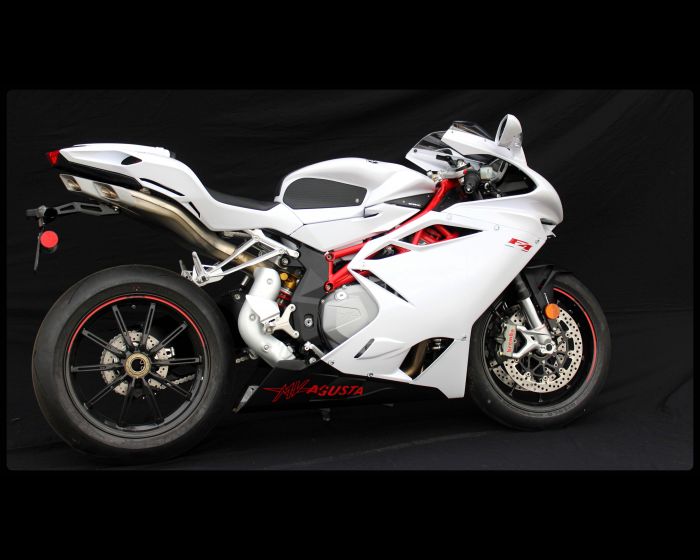 TechSpec Tank Grip Pads for the MV Agusta F4 750 (99-05), F4 1000 (04-09) TechSpec Tank Grip Pads for the MV Agusta F4 750 (99-05), F4 1000 (04-09)